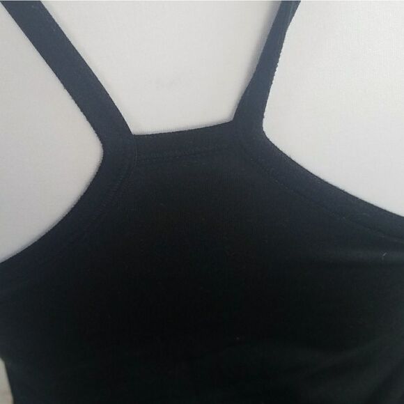 3/$25 Nike black tank top shelf bra medium - Picture 4 of 5